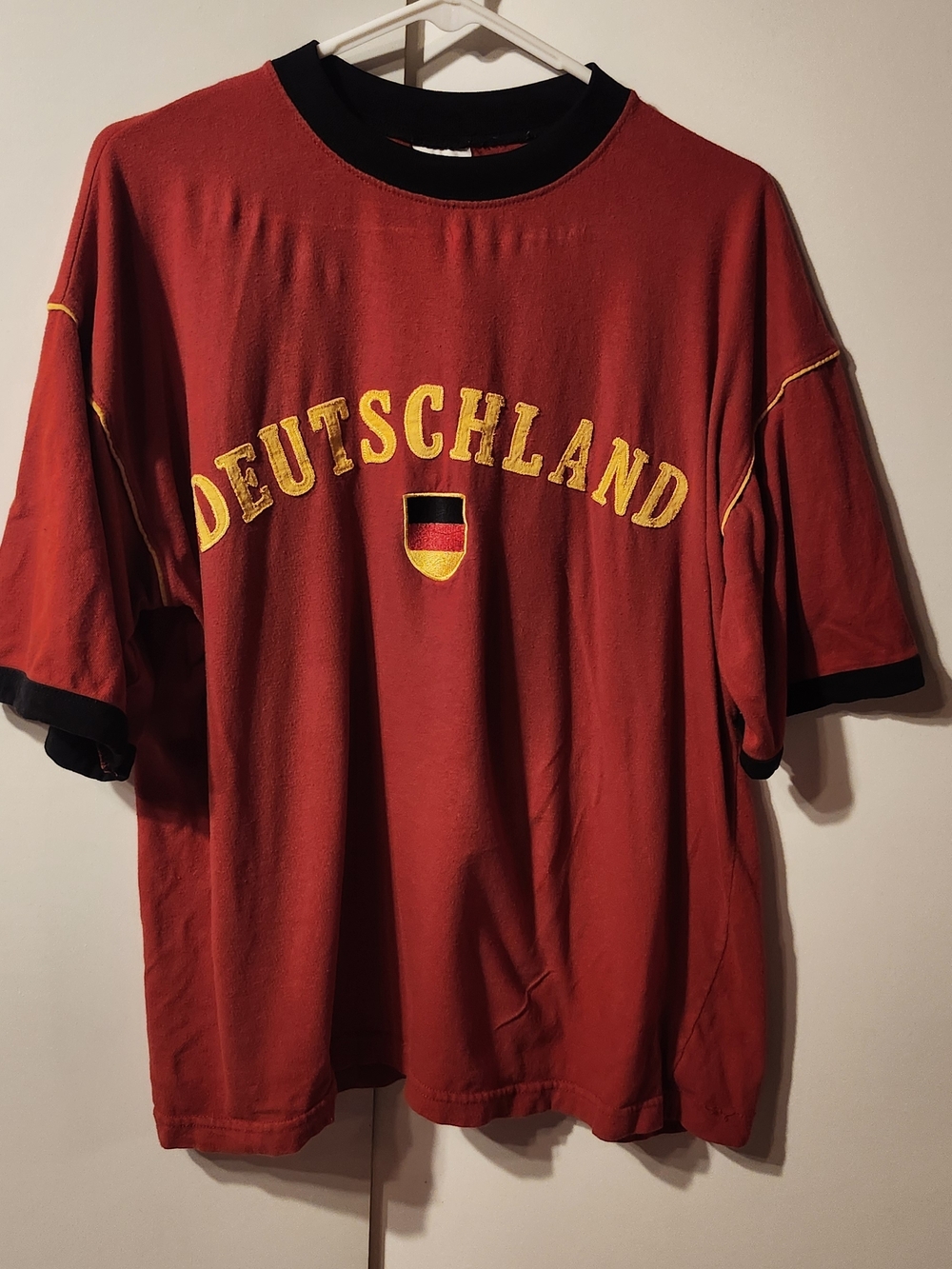 Vintage Retro Deutschland Red Short Sleeve Tee 2006 FIFA Worldcup Trikot